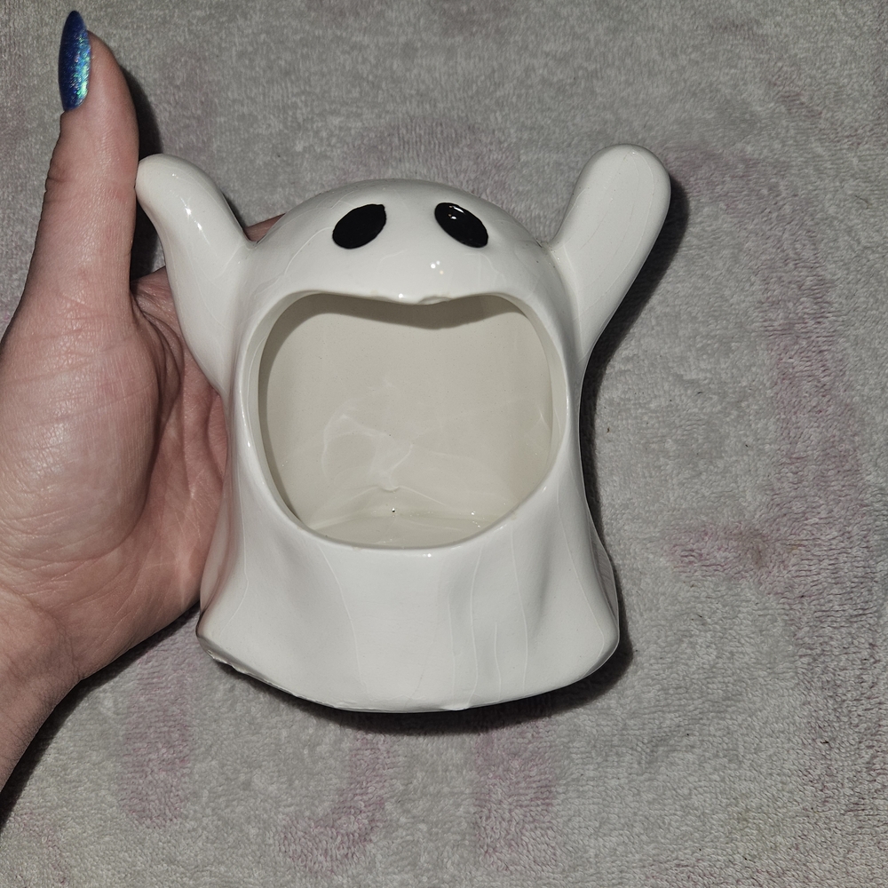 Ceramic White Ghost Sponge Or Tealight Holder